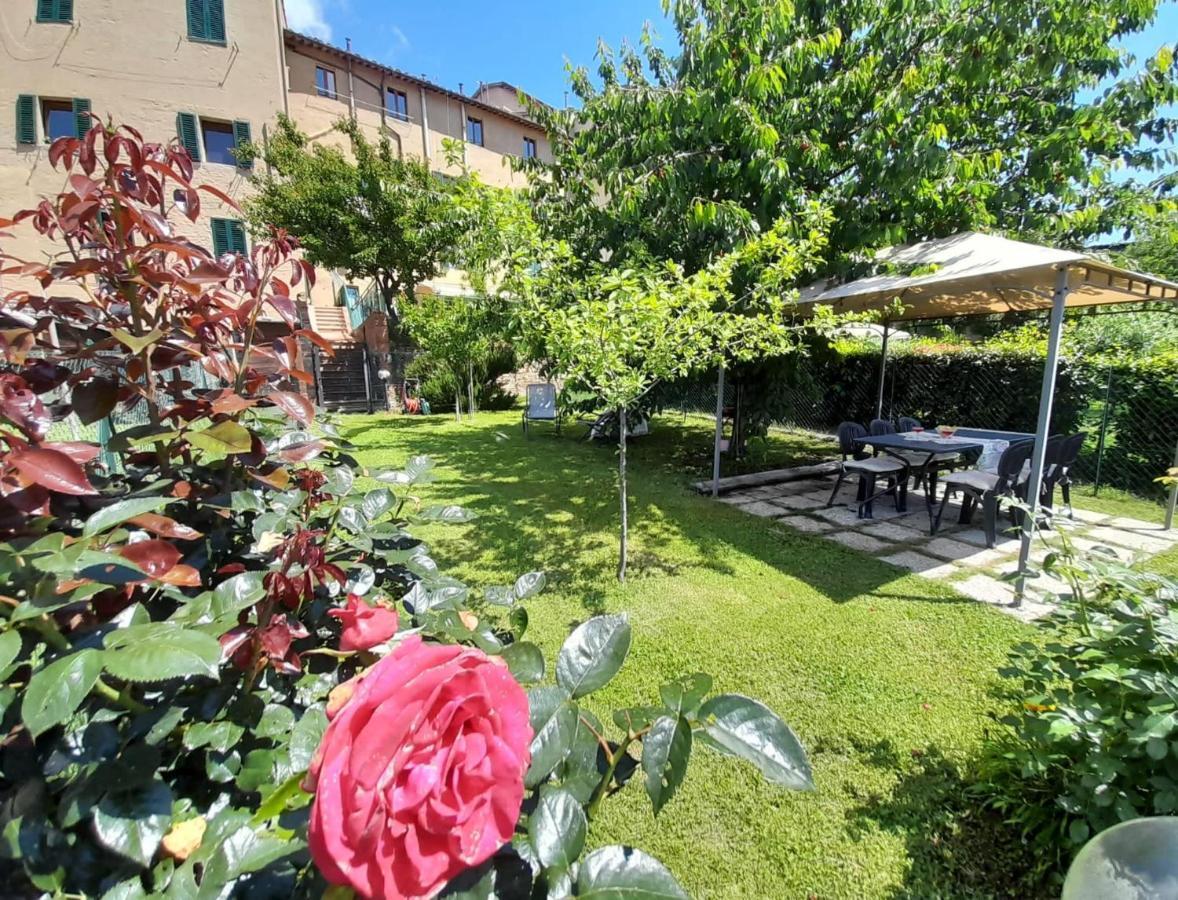 Dimora Bellavista Apartment Siena Bagian luar foto