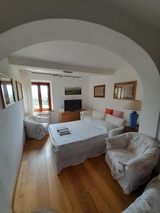 Dimora Bellavista Apartment Siena Bagian luar foto